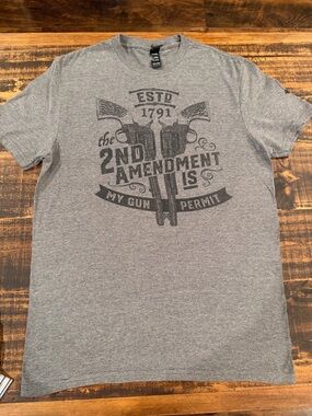 Men's Gray 2nd Amendment Graphic Tee - Short Sleeve Crew